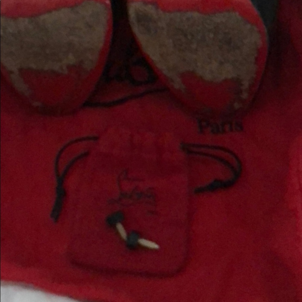 Christian Louboutin peep toe classic - Picture 3 of 3